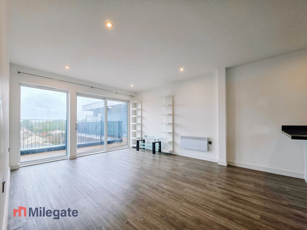 Property photo 1 of 9 Photo 2