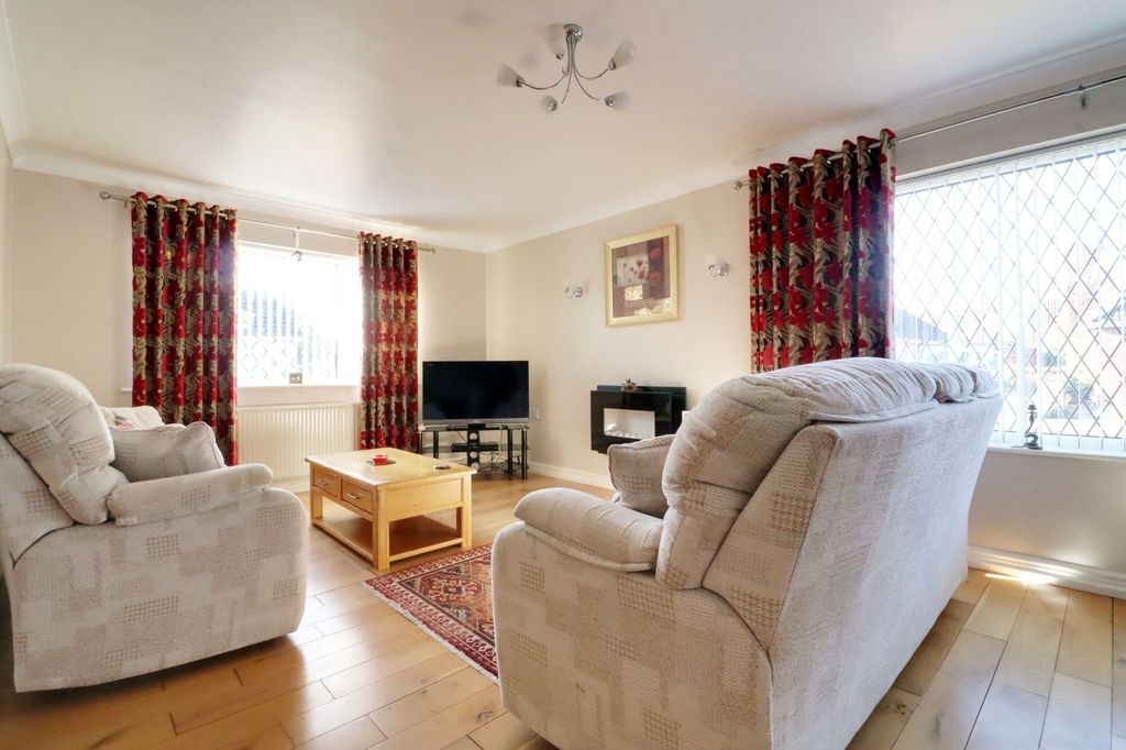 Property photo 2 of 19