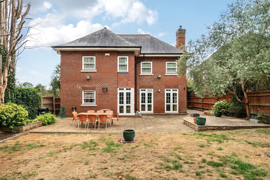 Property photo 3 of 16 Picture No. 27