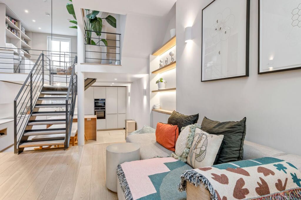 Property photo 2 of 24