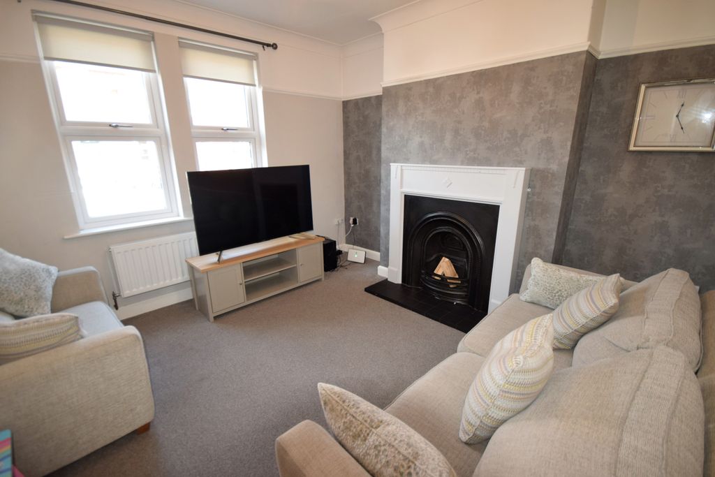 Property photo 2 of 15 Living Room