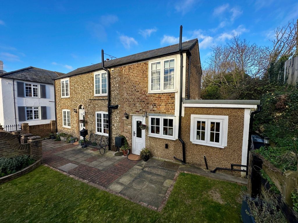 Property photo 1 of 19 Picture No. 07