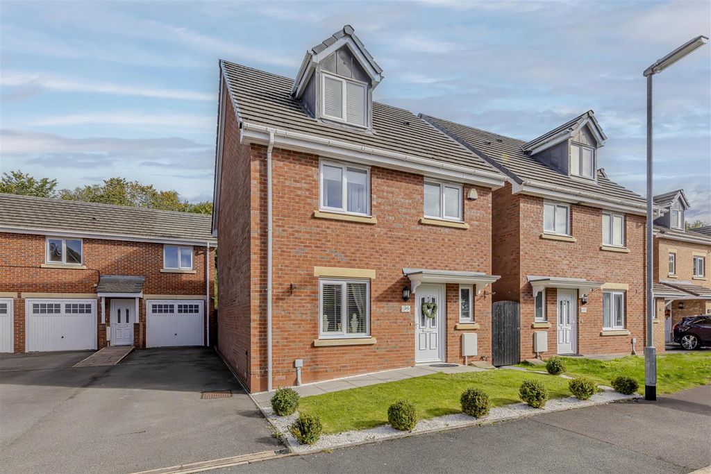 Property photo 1 of 44 Front