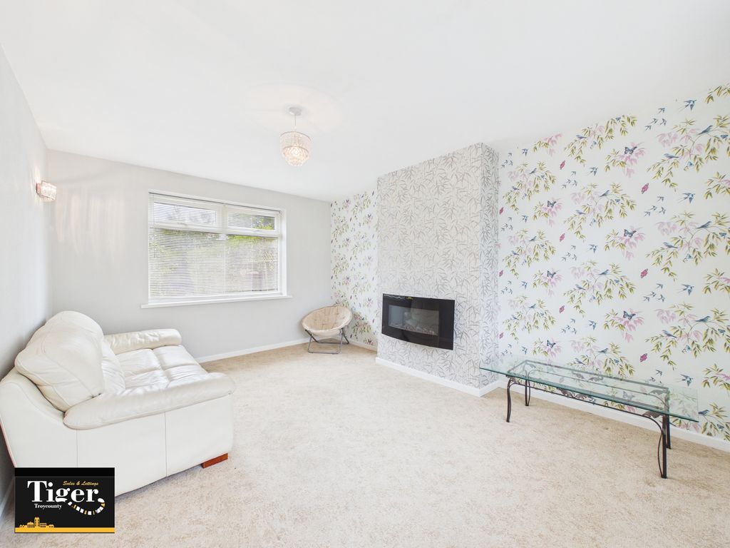 Property photo 2 of 19 Cam03440G0-Pr0572-Still006