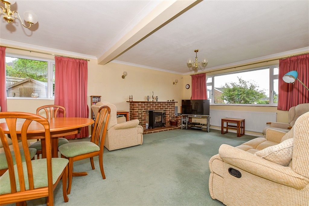 Property photo 3 of 17 Living Room/ Diner