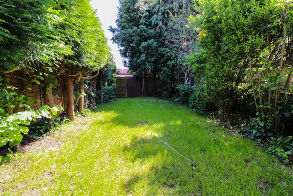 Property photo 3 of 9 Photo 08