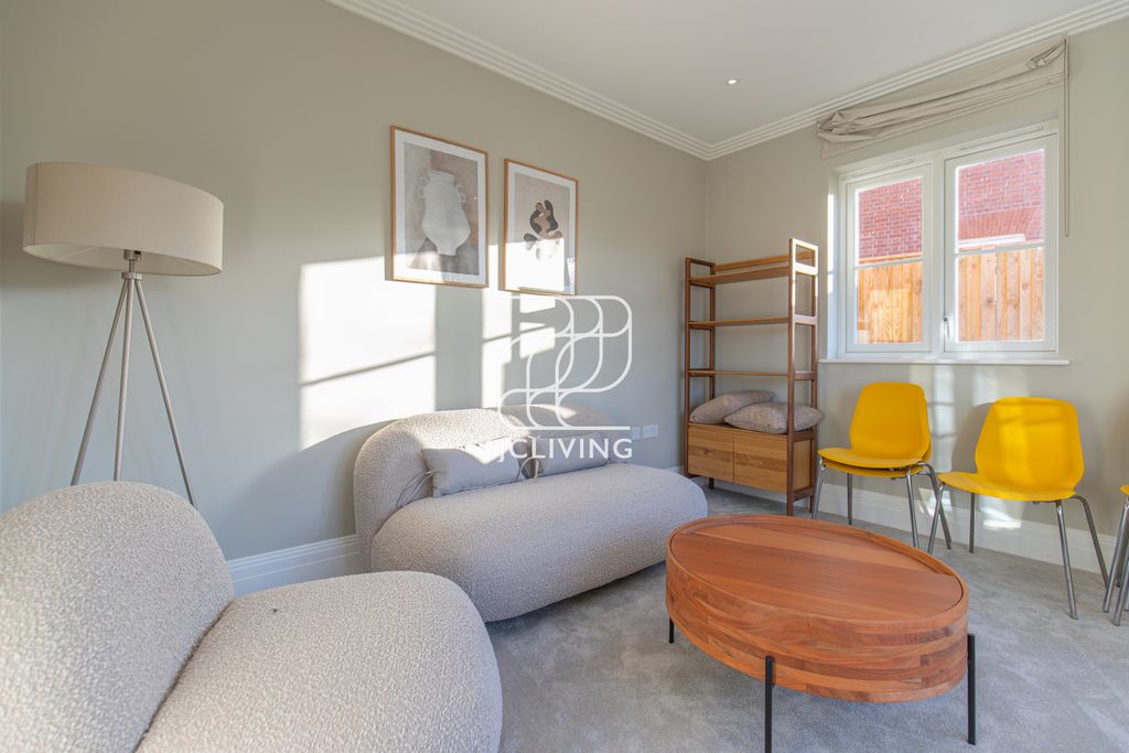 Property photo 3 of 29 Gallery