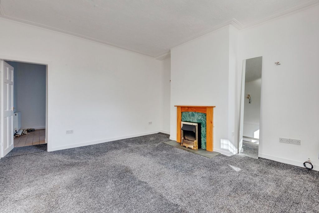 Property photo 3 of 14 Pbox-Img.Jpg