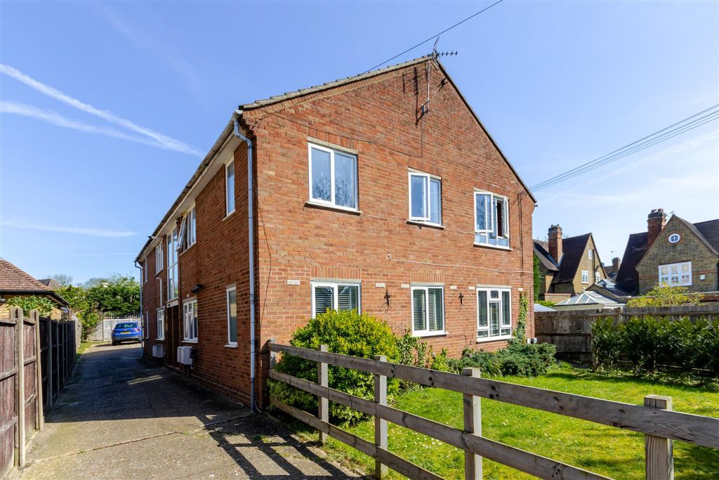 Property photo 2 of 16