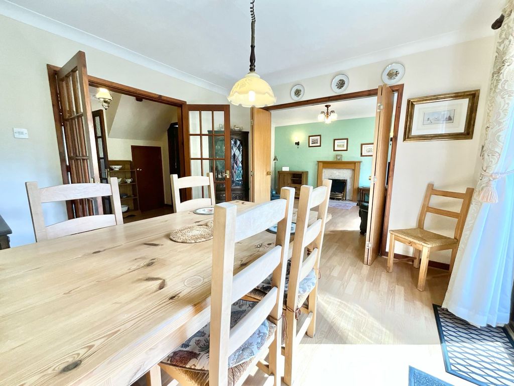 Property photo 3 of 29