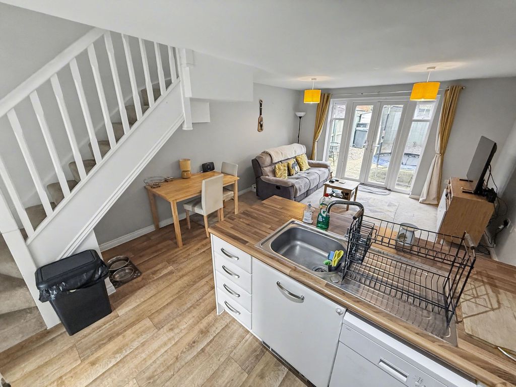 Property photo 2 of 13