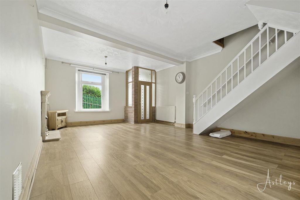 Property photo 2 of 12 Lounge/Dining Room