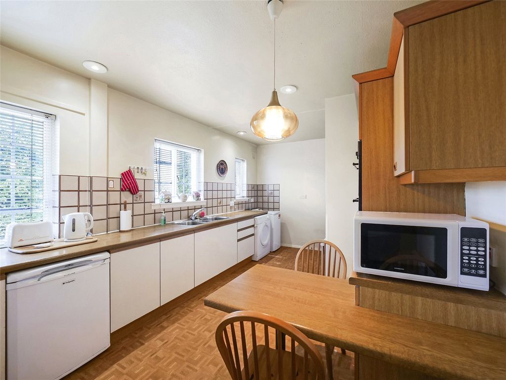Property photo 3 of 26 Kitchen