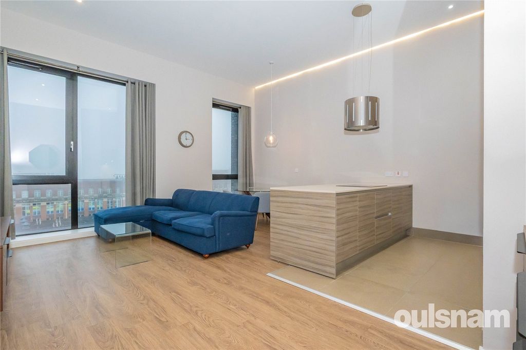 Property photo 3 of 22 Picture No. 24