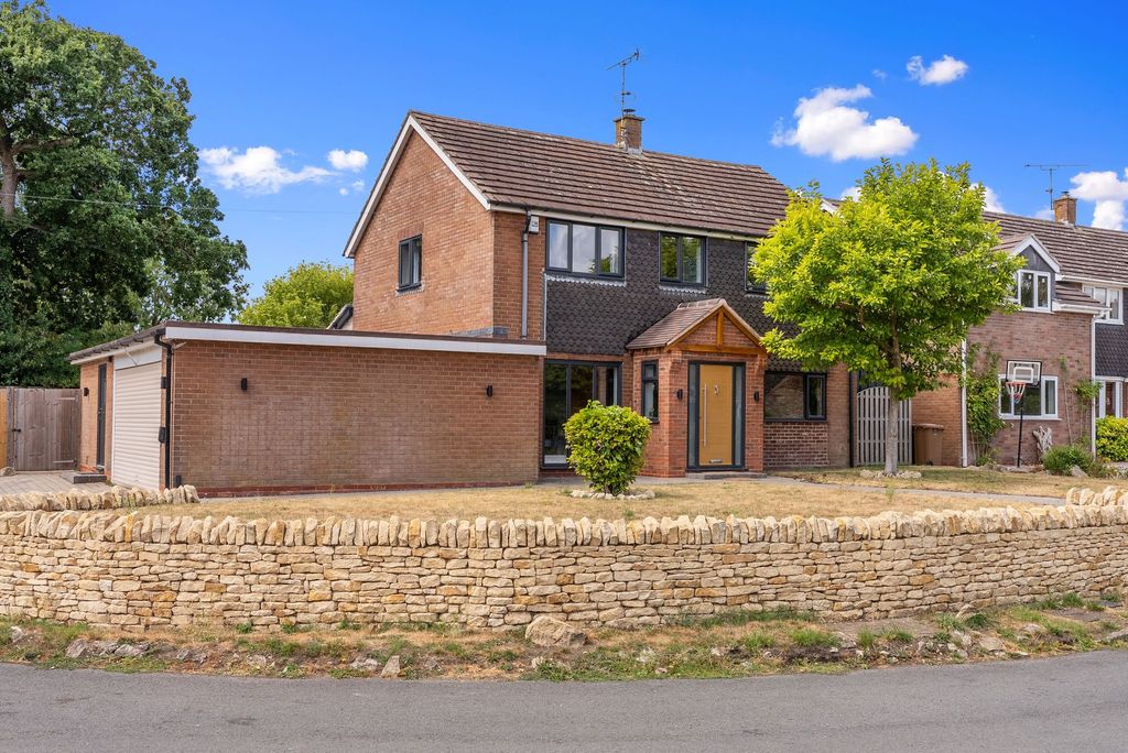 Property photo 1 of 45