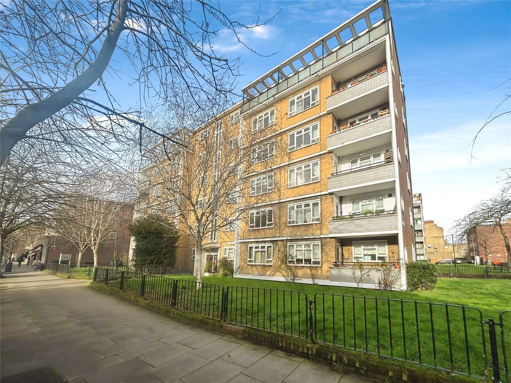 Property photo 2 of 9 Exterior