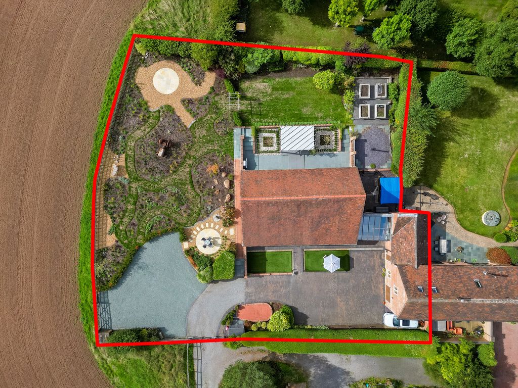 Property photo 3 of 40