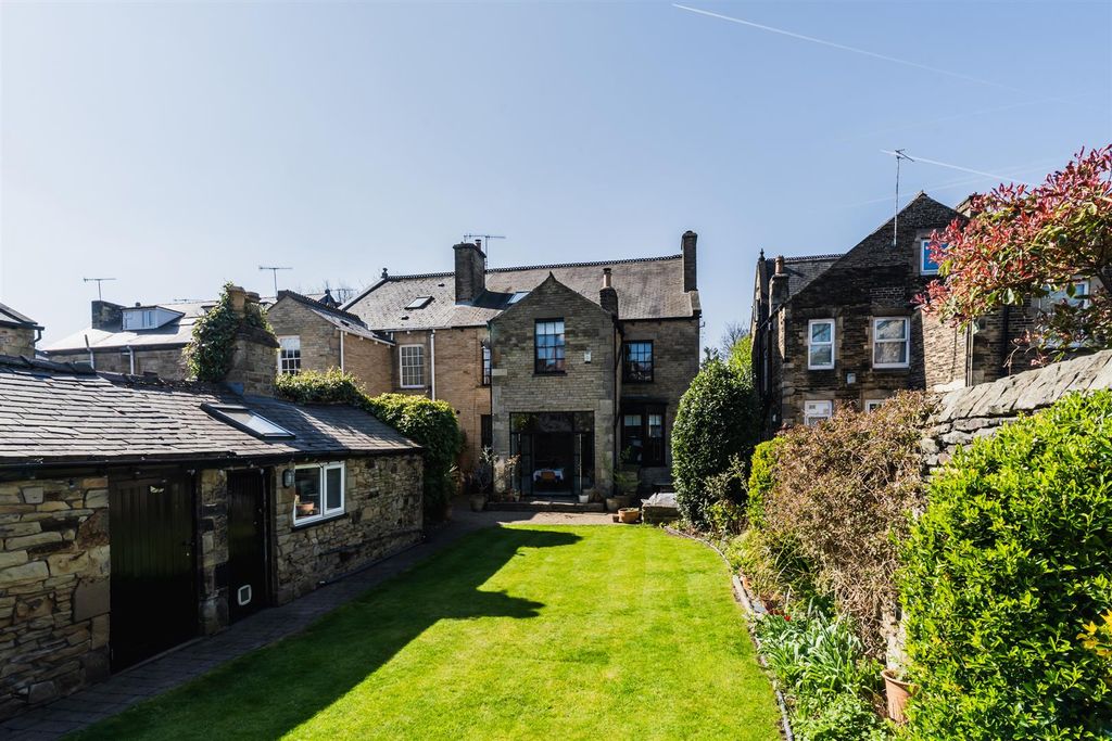 Property photo 1 of 30 Exterior And Gardens