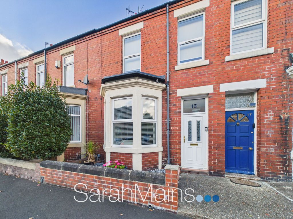 Property photo 1 of 12 External