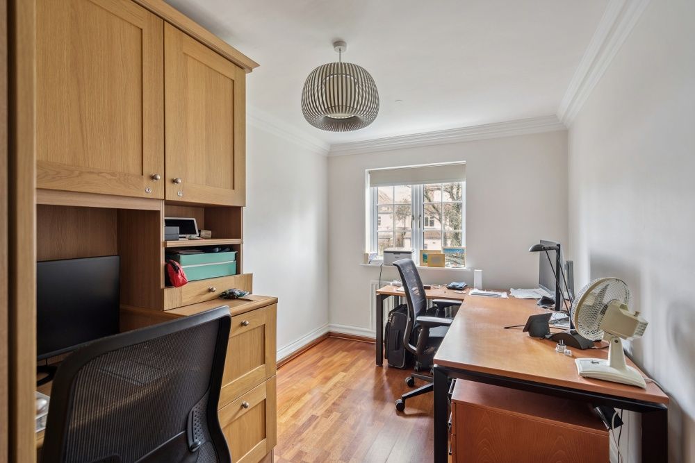 Additional image 7 of 2 bed flat for saleEastcote Road, Pinner HA5