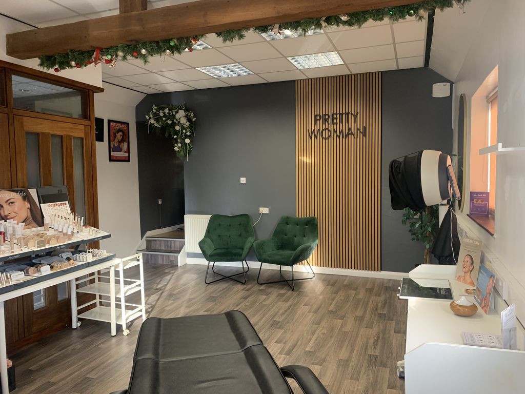 Property photo 1 of 10 Office/Studio With Parking