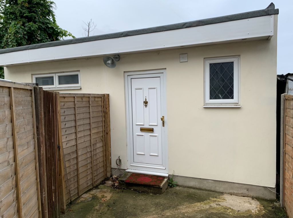 Property photo 1 of 4