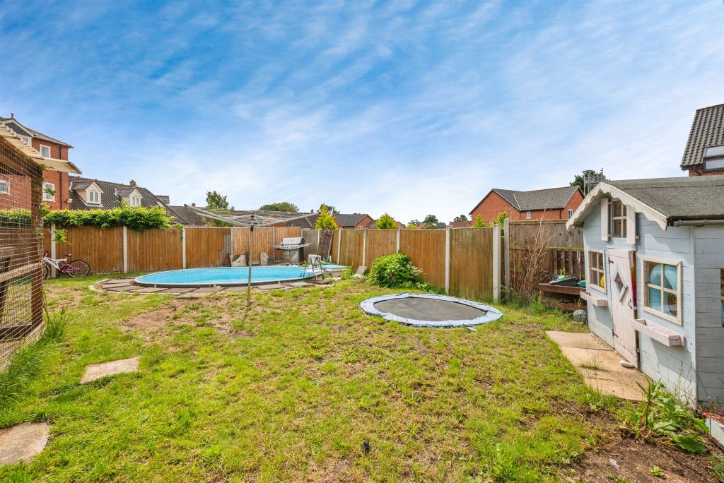 Property photo 3 of 17