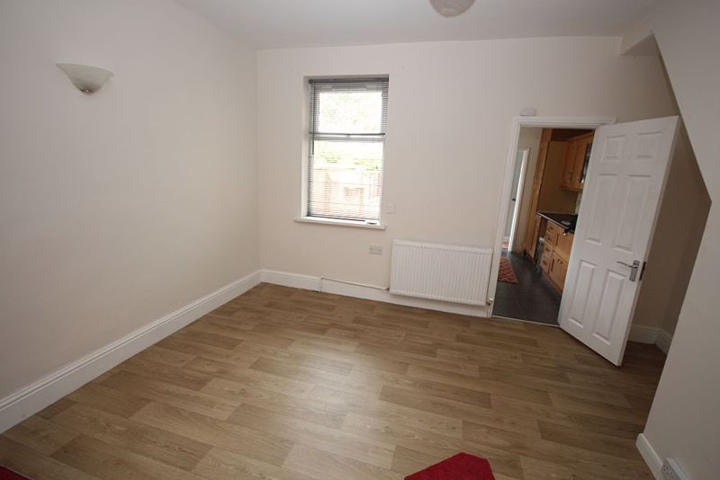 Property photo 3 of 11 Photo 2