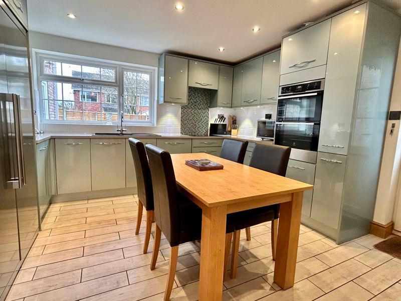 Property photo 2 of 17 Kitchen/Diner