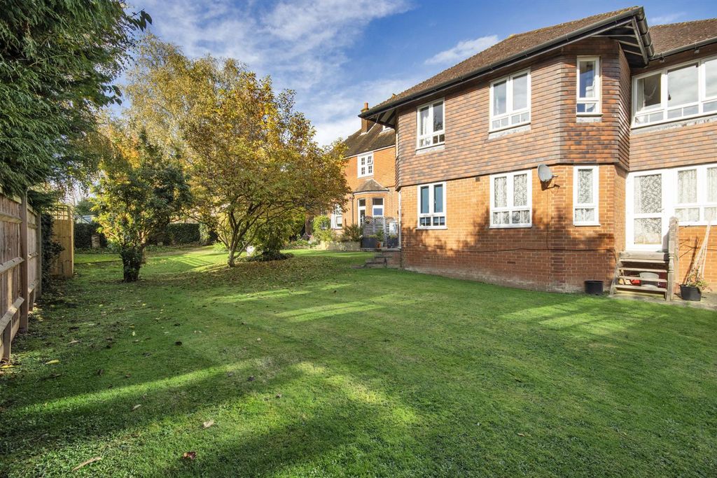 Property photo 2 of 10 57934_006.Jpg