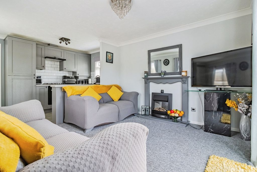 Property photo 2 of 14 Pbox-Img.Jpg
