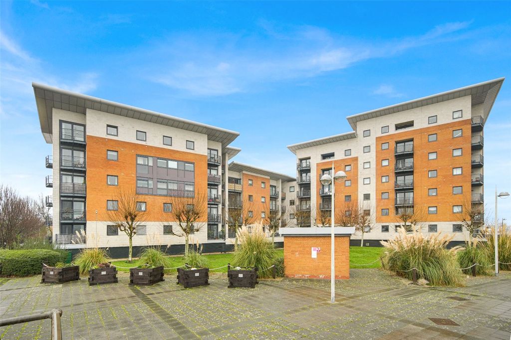 Property photo 2 of 19 Picture No. 02