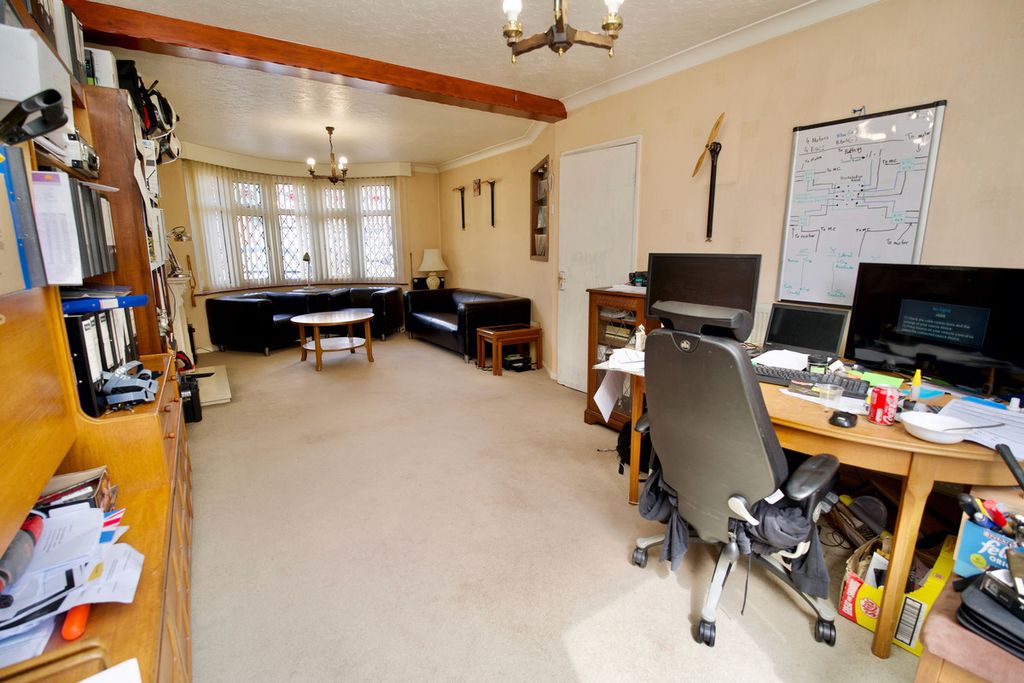 Property photo 2 of 16