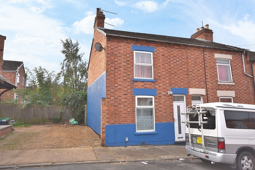 Property photo 1 of 9