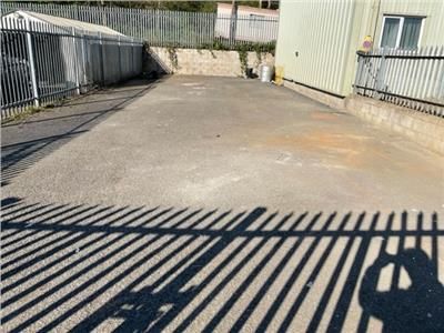 Property photo 2 of 4 Photo 6