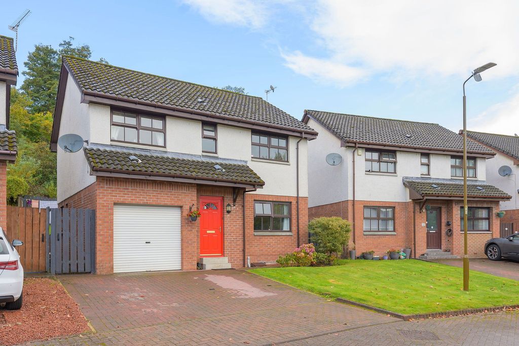 Property photo 1 of 34