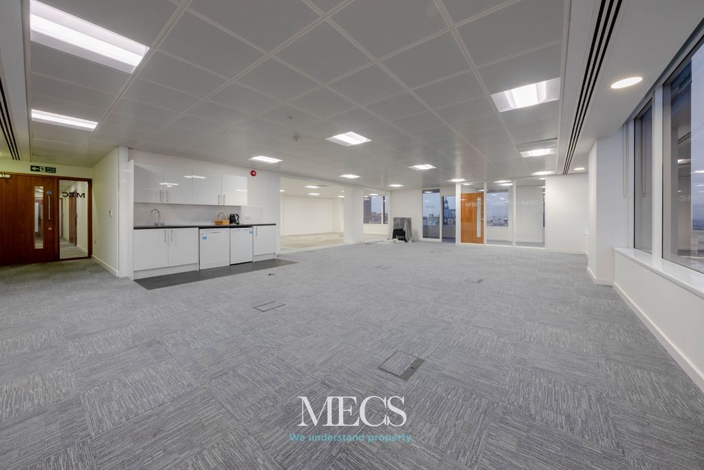 Property photo 2 of 6 4940302