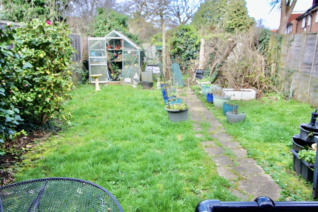 Property photo 3 of 9 Rear