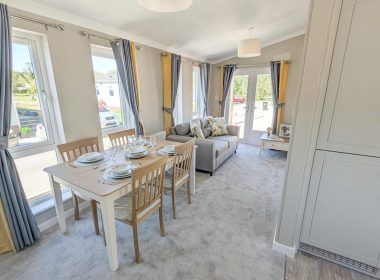 Property photo 1 of 8 Bright Open Plan Lounge And Dining Area With Patio Doors