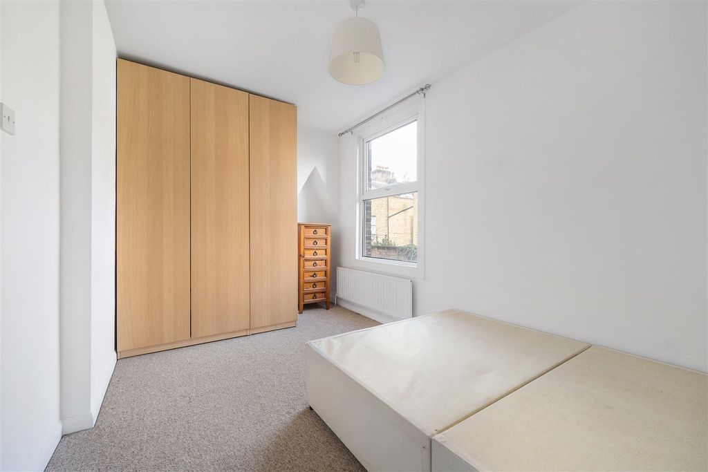 Property photo 3 of 8 High Street-8.Jpg