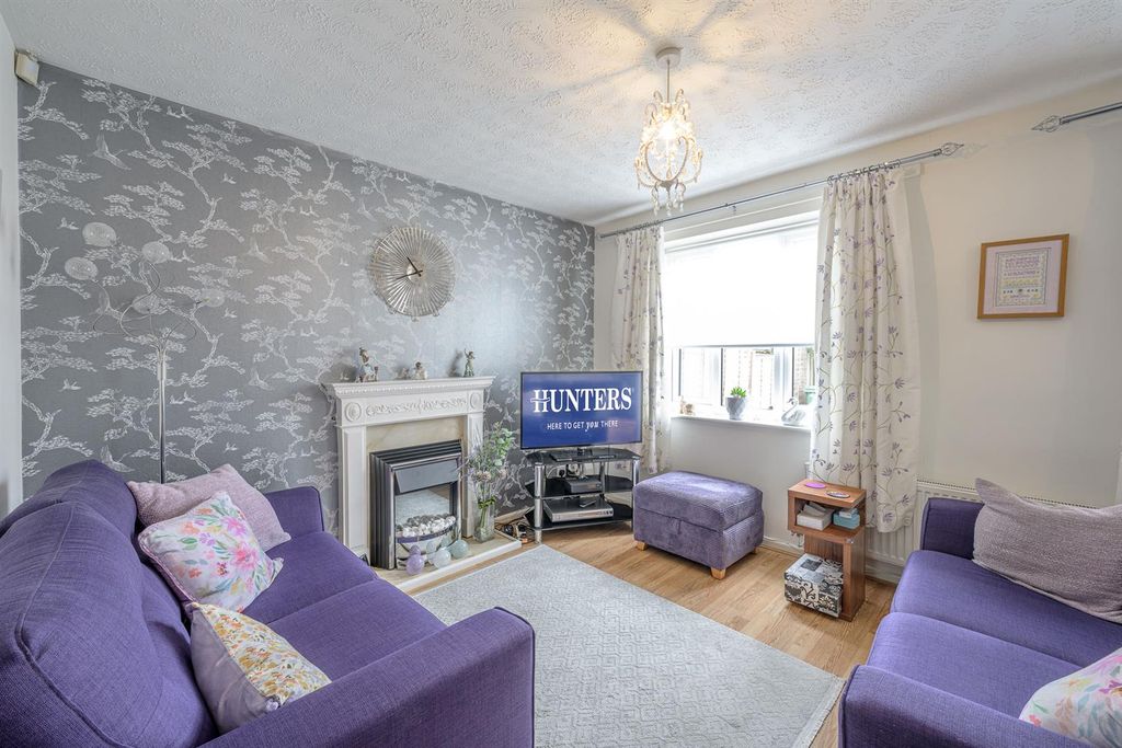 Property photo 3 of 18