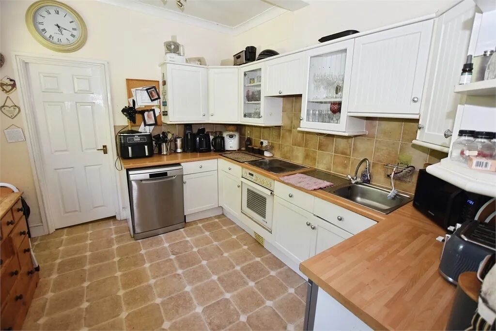 Property photo 2 of 11 Picture 3