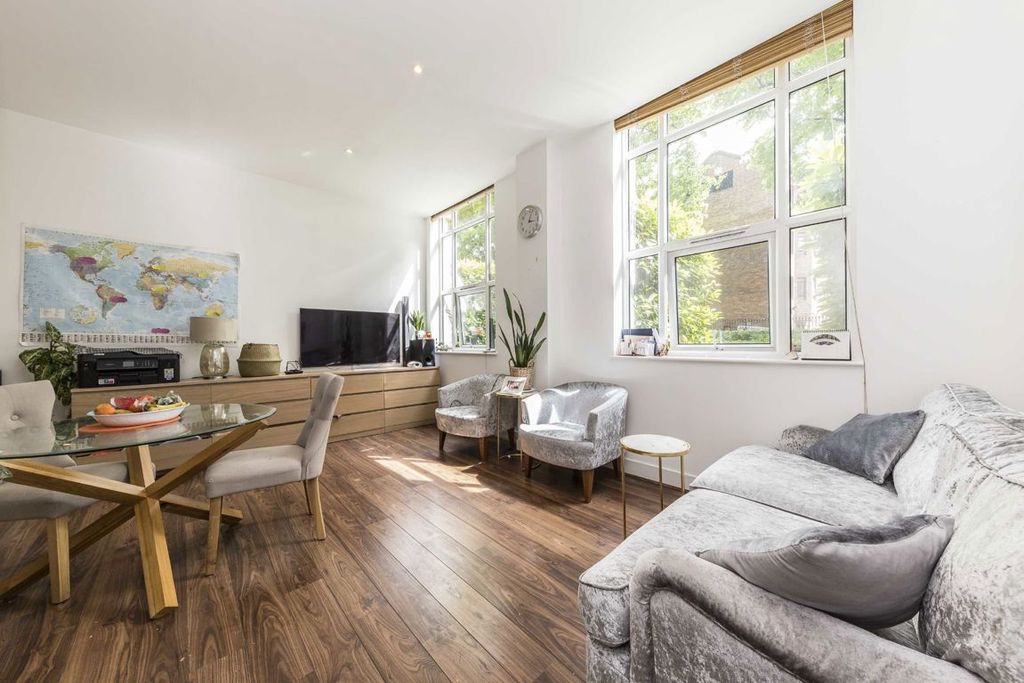 Property photo 2 of 4