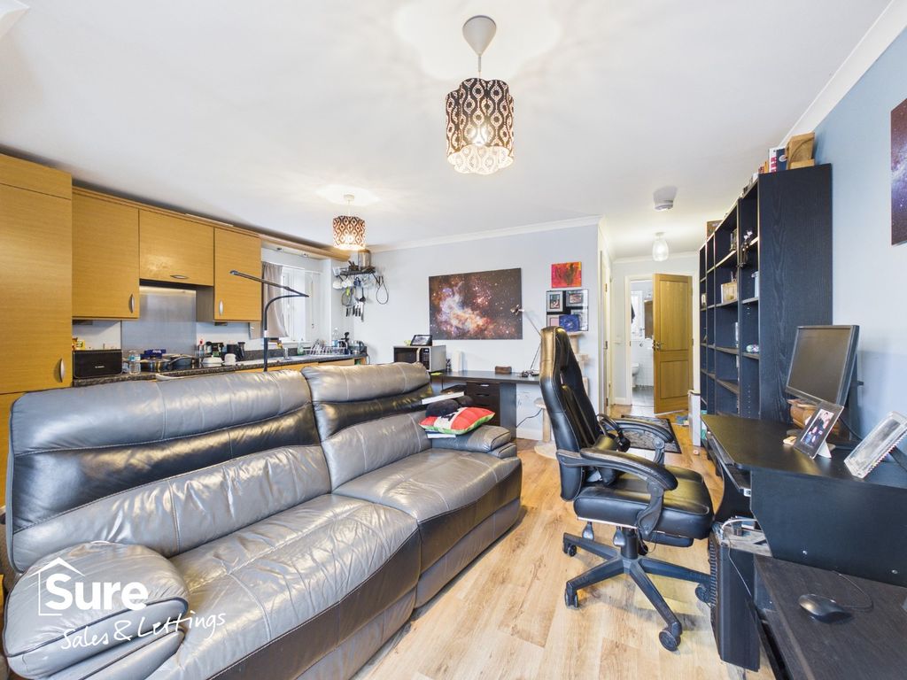 Property photo 3 of 14 4783954