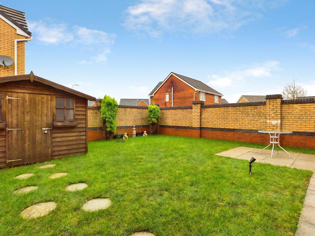 Property photo 2 of 26