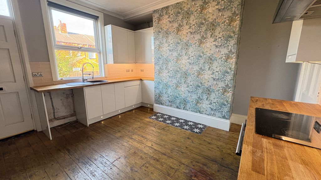 Property photo 2 of 12 Img_2730