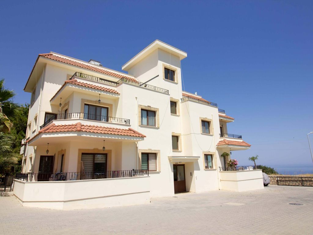 Property photo 3 of 32 3-Bedroom Spacious Penthouse + Communal Pool + Fully Furnished + White Goods + 4 Large Terraces + Beautiful Sea Views + Title Deeds In Owner\U2019S Name VAT Paid Image No 3