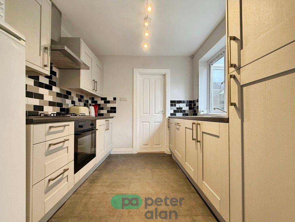 Property photo 3 of 16 Front