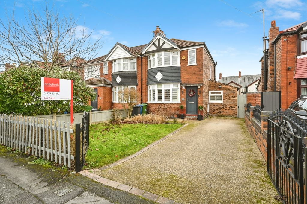 Property photo 1 of 21 Front