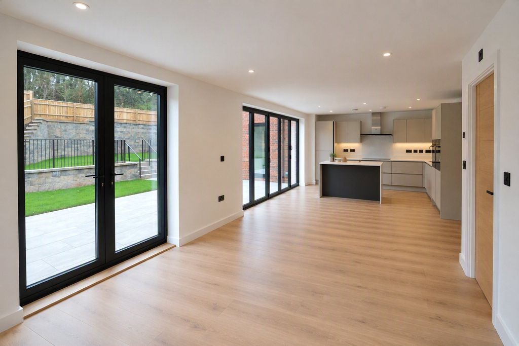 Property photo 2 of 18 Picture No. 58